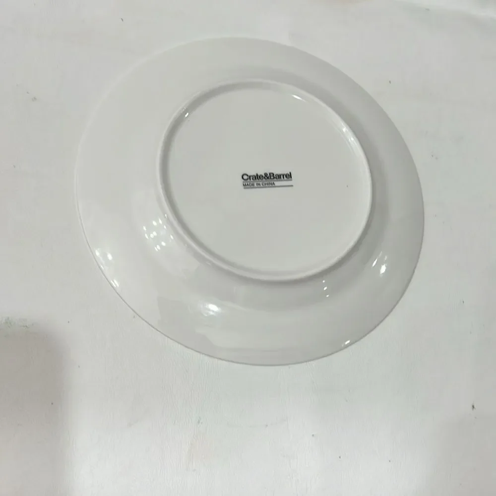 Crate and Barrel Salad Dessert Plates Set of 3 Plates Botanical Plates 7 1/2 In